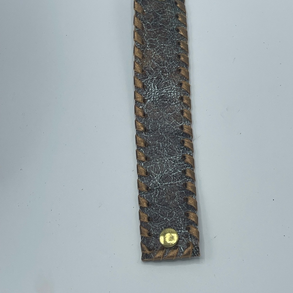 Kurtmen Stylish Brown Leather Women's Cuff with Copper Whipstitching